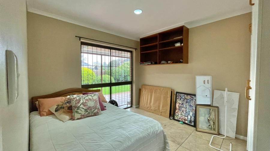 3 Bedroom Property for Sale in Martinville Western Cape